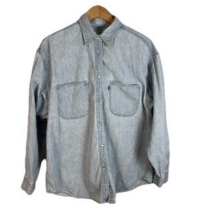 Vintage Levis Women’s Western Pearl Snap Denim Blue Jean Shirt/ Sz: L